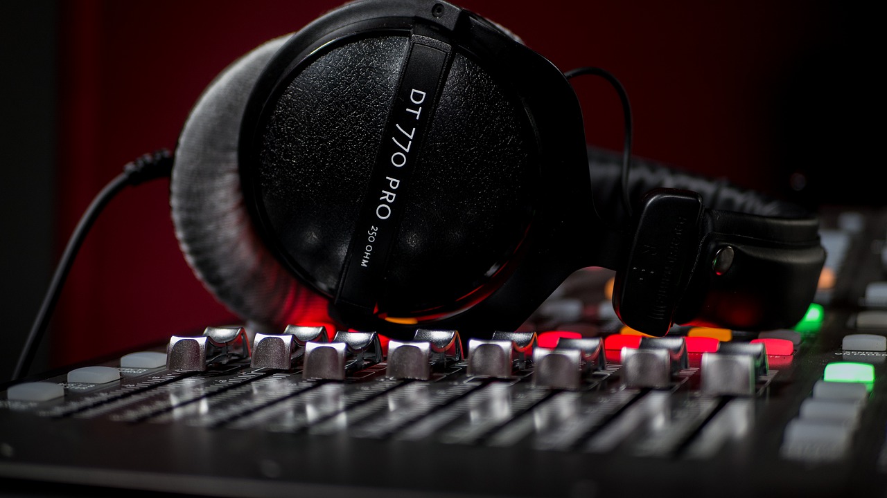 microphone, cable, mixer-4272177.jpg